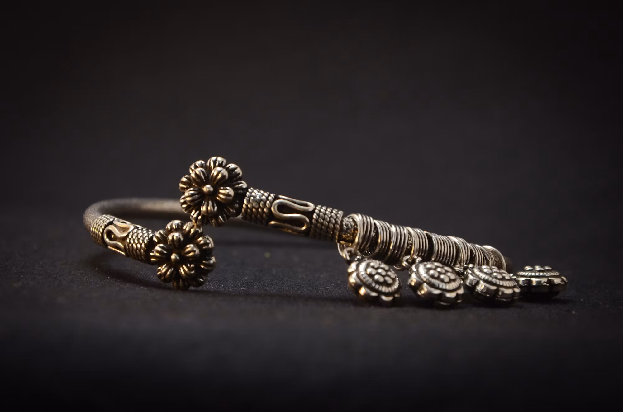 Exploring the Timeless Elegance of Pearl Jewelry